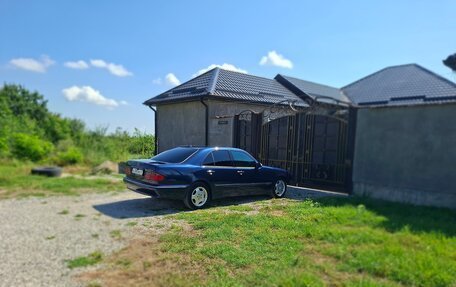 Mercedes-Benz E-Класс, 2000 год, 800 000 рублей, 4 фотография