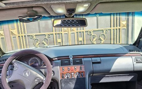 Mercedes-Benz E-Класс, 2000 год, 800 000 рублей, 10 фотография
