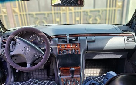 Mercedes-Benz E-Класс, 2000 год, 800 000 рублей, 20 фотография