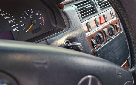 Mercedes-Benz E-Класс, 2000 год, 800 000 рублей, 19 фотография