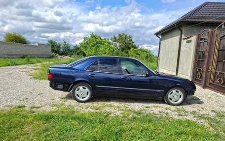 Mercedes-Benz E-Класс, 2000 год, 800 000 рублей, 27 фотография
