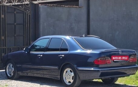 Mercedes-Benz E-Класс, 2000 год, 800 000 рублей, 29 фотография