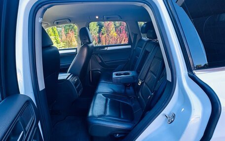 Volkswagen Touareg III, 2012 год, 1 790 000 рублей, 3 фотография