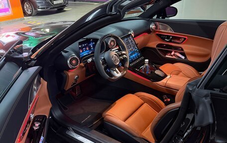 Mercedes-Benz SL-Класс AMG, 2023 год, 21 000 000 рублей, 10 фотография