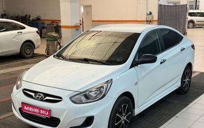 Hyundai Solaris II рестайлинг, 2013 год, 860 000 рублей, 1 фотография
