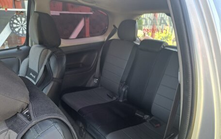 Toyota Yaris I рестайлинг, 2001 год, 220 000 рублей, 4 фотография