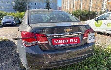 Chevrolet Cruze II, 2014 год, 800 000 рублей, 3 фотография
