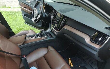 Volvo XC60 II, 2019 год, 3 450 000 рублей, 3 фотография