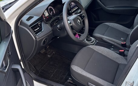 Skoda Rapid II, 2021 год, 1 300 000 рублей, 8 фотография