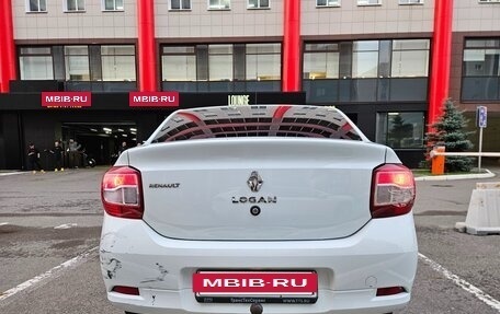 Renault Logan II, 2018 год, 360 000 рублей, 9 фотография