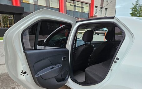 Renault Logan II, 2018 год, 360 000 рублей, 23 фотография