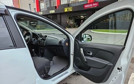 Renault Logan II, 2018 год, 360 000 рублей, 19 фотография