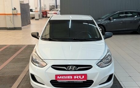 Hyundai Solaris II рестайлинг, 2013 год, 860 000 рублей, 3 фотография
