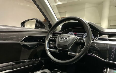 Audi A8, 2019 год, 4 970 000 рублей, 15 фотография