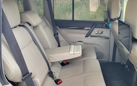 Mitsubishi Pajero IV, 2019 год, 3 390 000 рублей, 10 фотография