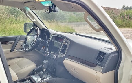 Mitsubishi Pajero IV, 2019 год, 3 390 000 рублей, 8 фотография