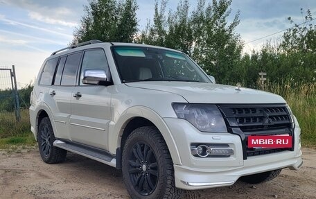 Mitsubishi Pajero IV, 2019 год, 3 390 000 рублей, 2 фотография