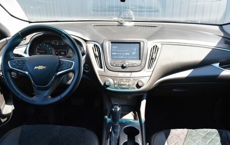 Chevrolet Malibu IX, 2018 год, 999 888 рублей, 11 фотография