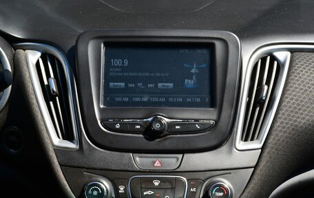 Chevrolet Malibu IX, 2018 год, 999 888 рублей, 13 фотография