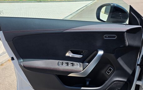 Mercedes-Benz CLA, 2020 год, 2 950 000 рублей, 8 фотография
