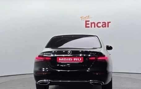 Mercedes-Benz E-Класс, 2023 год, 4 309 312 рублей, 4 фотография