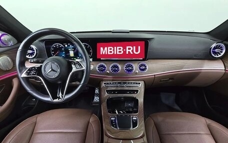 Mercedes-Benz E-Класс, 2023 год, 4 309 312 рублей, 6 фотография