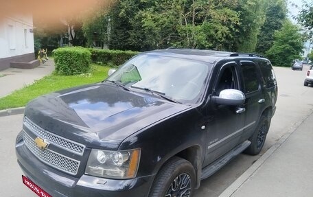 Chevrolet Tahoe III, 2012 год, 2 500 000 рублей, 1 фотография