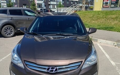 Hyundai Solaris II рестайлинг, 2016 год, 1 050 000 рублей, 1 фотография