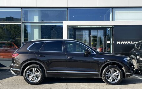 Volkswagen Touareg III, 2019 год, 4 249 000 рублей, 4 фотография