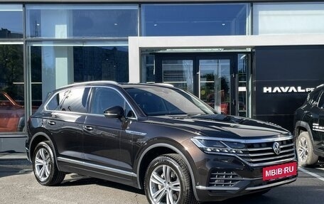 Volkswagen Touareg III, 2019 год, 4 249 000 рублей, 3 фотография