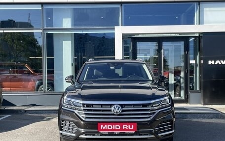 Volkswagen Touareg III, 2019 год, 4 249 000 рублей, 2 фотография