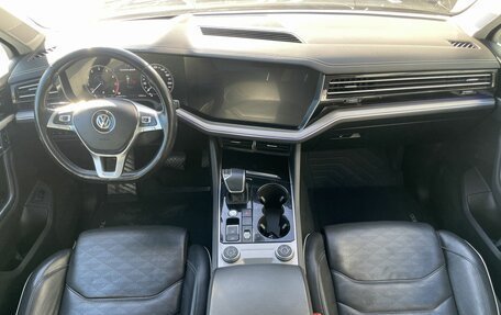 Volkswagen Touareg III, 2019 год, 4 249 000 рублей, 10 фотография