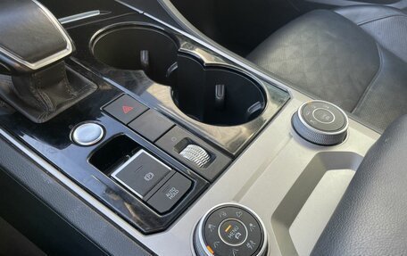Volkswagen Touareg III, 2019 год, 4 249 000 рублей, 18 фотография