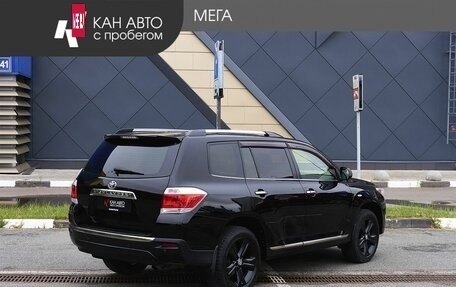 Toyota Highlander III, 2012 год, 1 981 200 рублей, 2 фотография