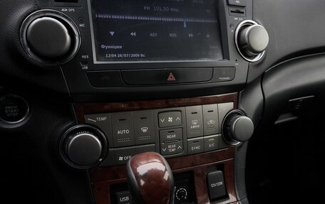 Toyota Highlander III, 2012 год, 1 981 200 рублей, 11 фотография