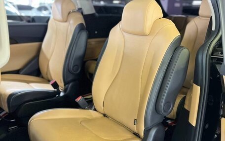 KIA Carnival, 2020 год, 3 700 000 рублей, 13 фотография