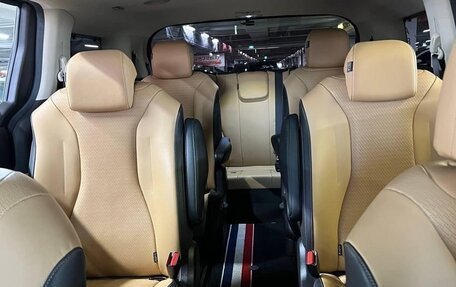 KIA Carnival, 2020 год, 3 700 000 рублей, 26 фотография