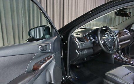 Toyota Camry, 2016 год, 1 749 000 рублей, 7 фотография