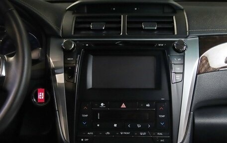 Toyota Camry, 2016 год, 1 749 000 рублей, 10 фотография