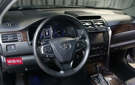 Toyota Camry, 2016 год, 1 749 000 рублей, 8 фотография