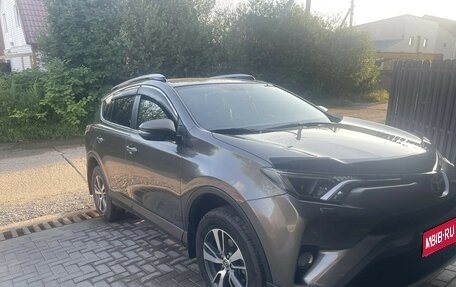 Toyota RAV4, 2016 год, 2 400 000 рублей, 1 фотография