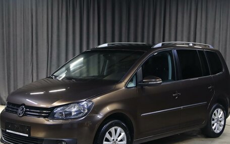 Volkswagen Touran III, 2014 год, 999 000 рублей, 1 фотография