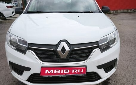 Renault Logan II, 2018 год, 750 000 рублей, 1 фотография