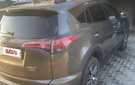 Toyota RAV4, 2016 год, 2 400 000 рублей, 7 фотография