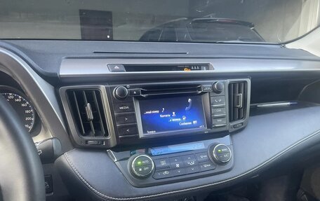 Toyota RAV4, 2016 год, 2 400 000 рублей, 9 фотография