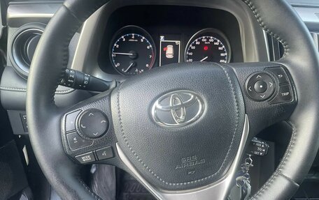 Toyota RAV4, 2016 год, 2 400 000 рублей, 10 фотография