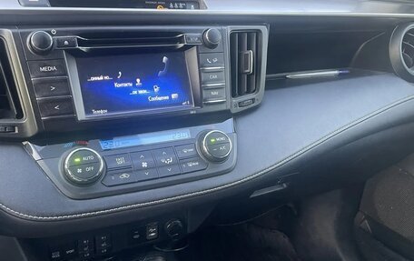 Toyota RAV4, 2016 год, 2 400 000 рублей, 11 фотография