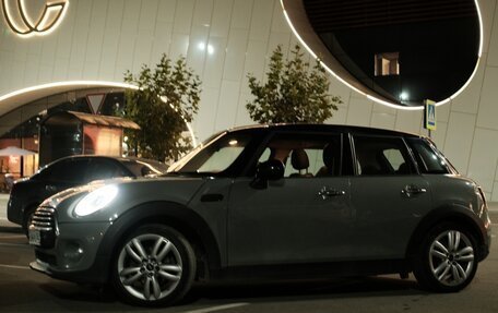 MINI Hatch, 2018 год, 1 700 000 рублей, 2 фотография