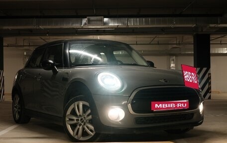 MINI Hatch, 2018 год, 1 700 000 рублей, 5 фотография