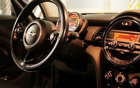 MINI Hatch, 2018 год, 1 700 000 рублей, 10 фотография